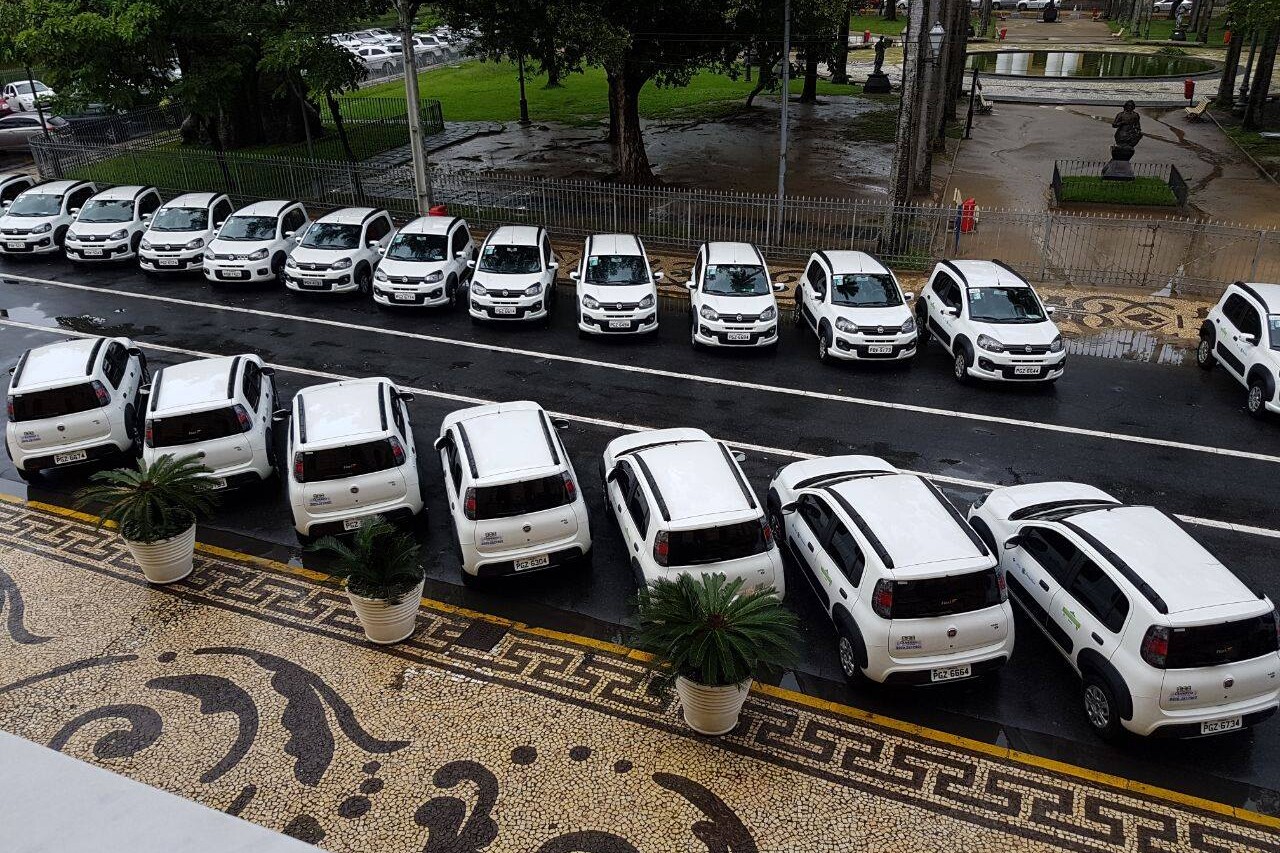 Veículos estacionados em Pernambuco