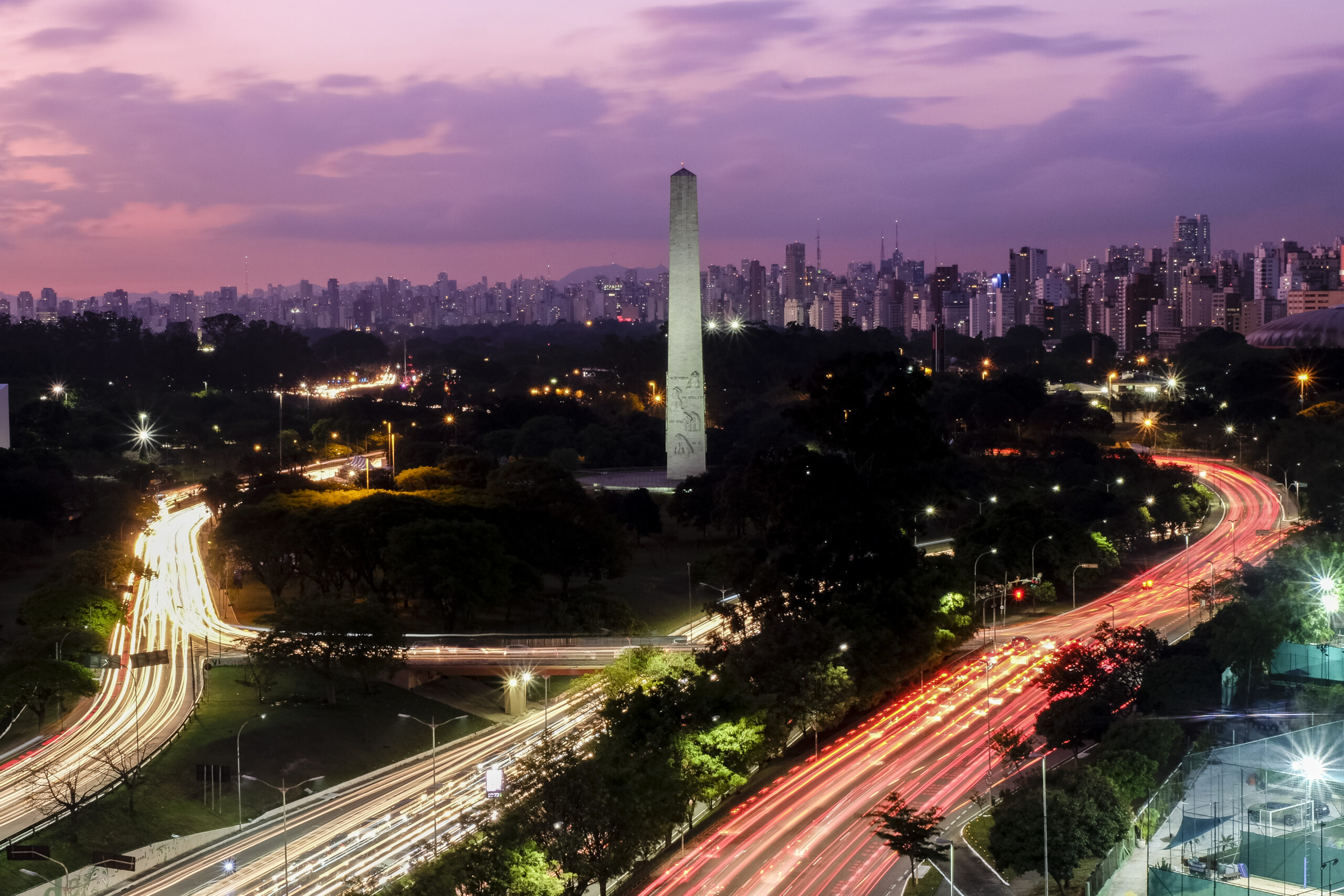 Licenciamento 2025 SP - Avenida Ibirapuera em São Paulo