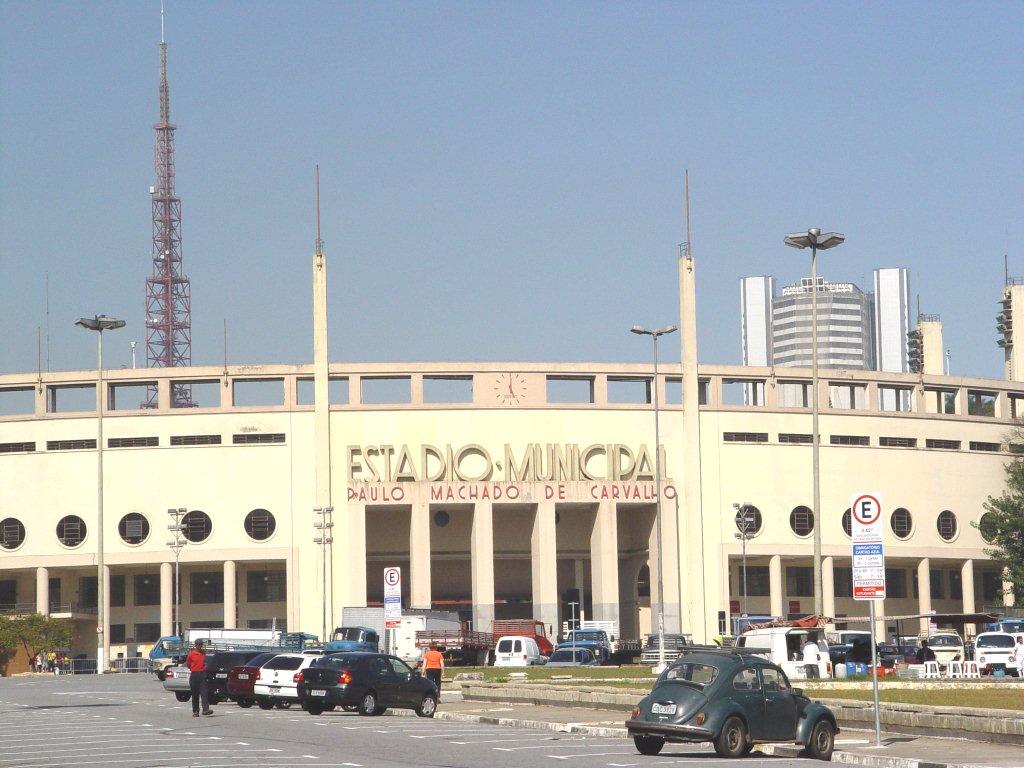 Fachada do estádio do Pacaembu, em SP