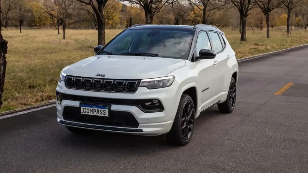 Jeep Compass foi o 10º modelo mais vendido em 2025